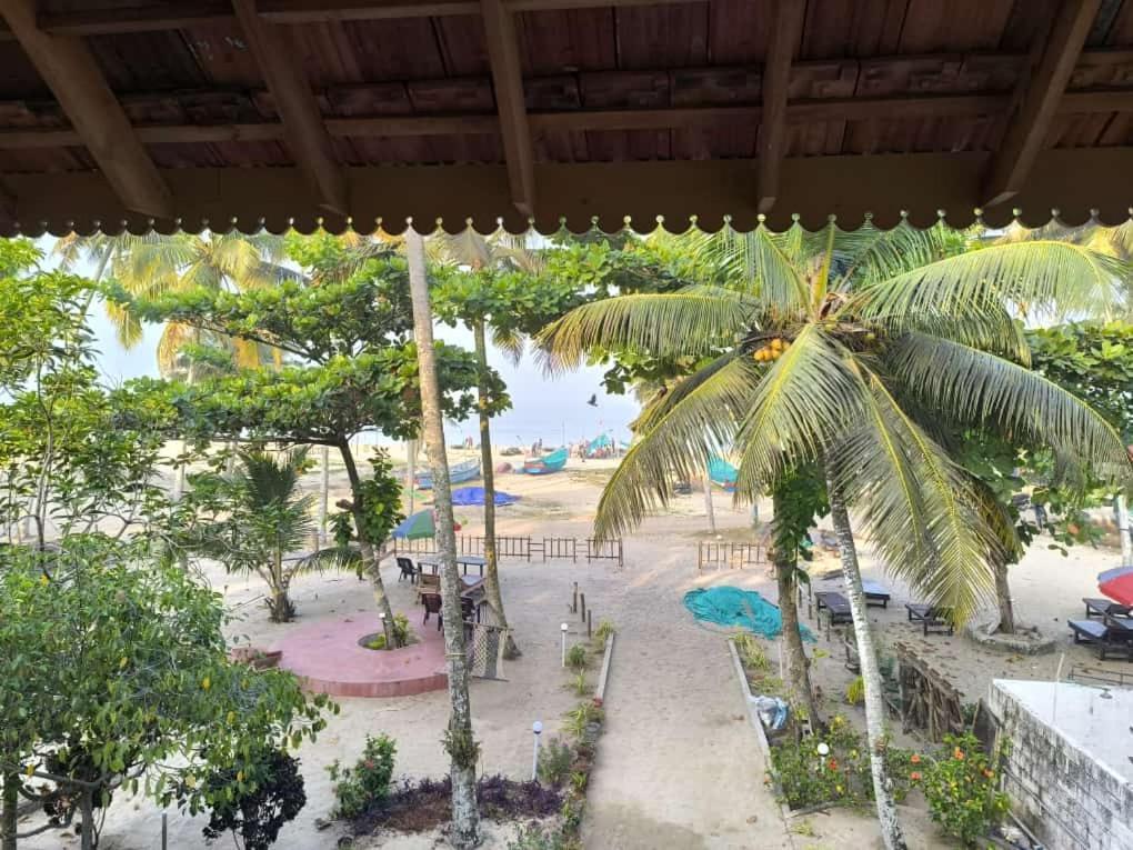 Marari Anna Beach Homestay Mararikulam Luaran gambar
