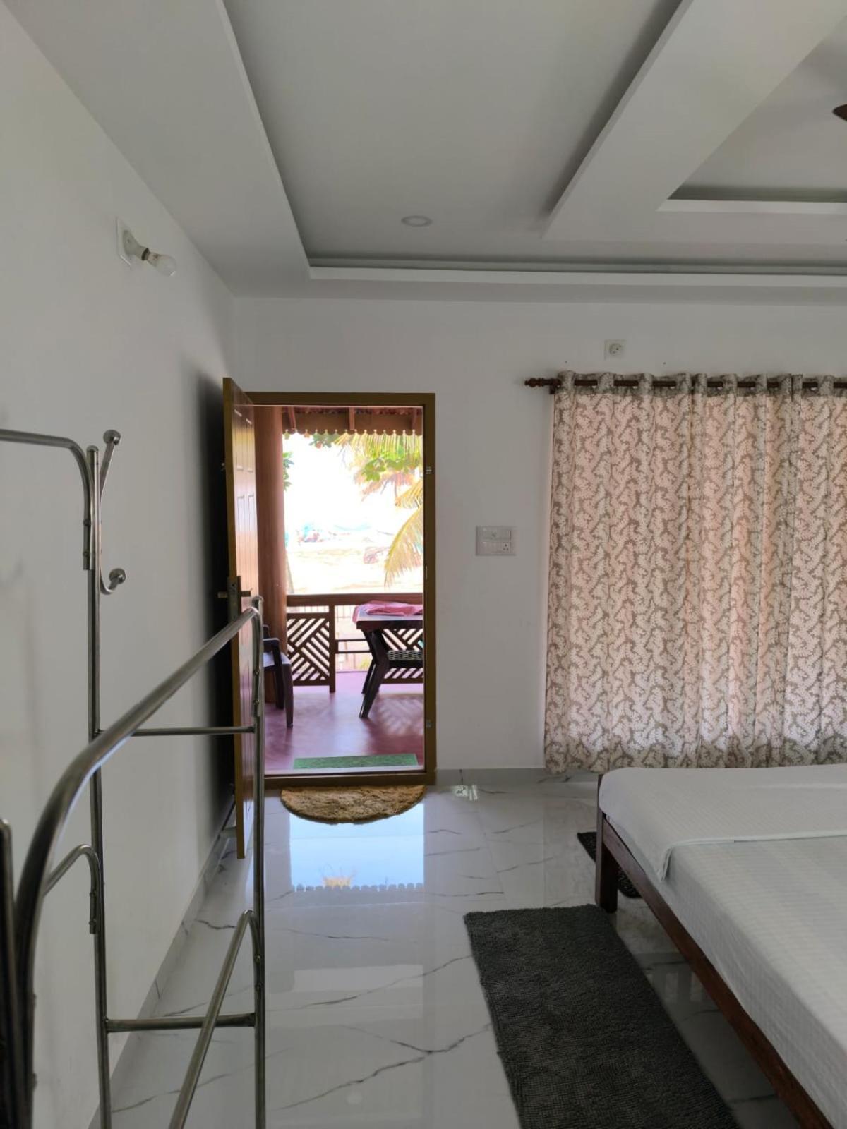 Marari Anna Beach Homestay Mararikulam Luaran gambar